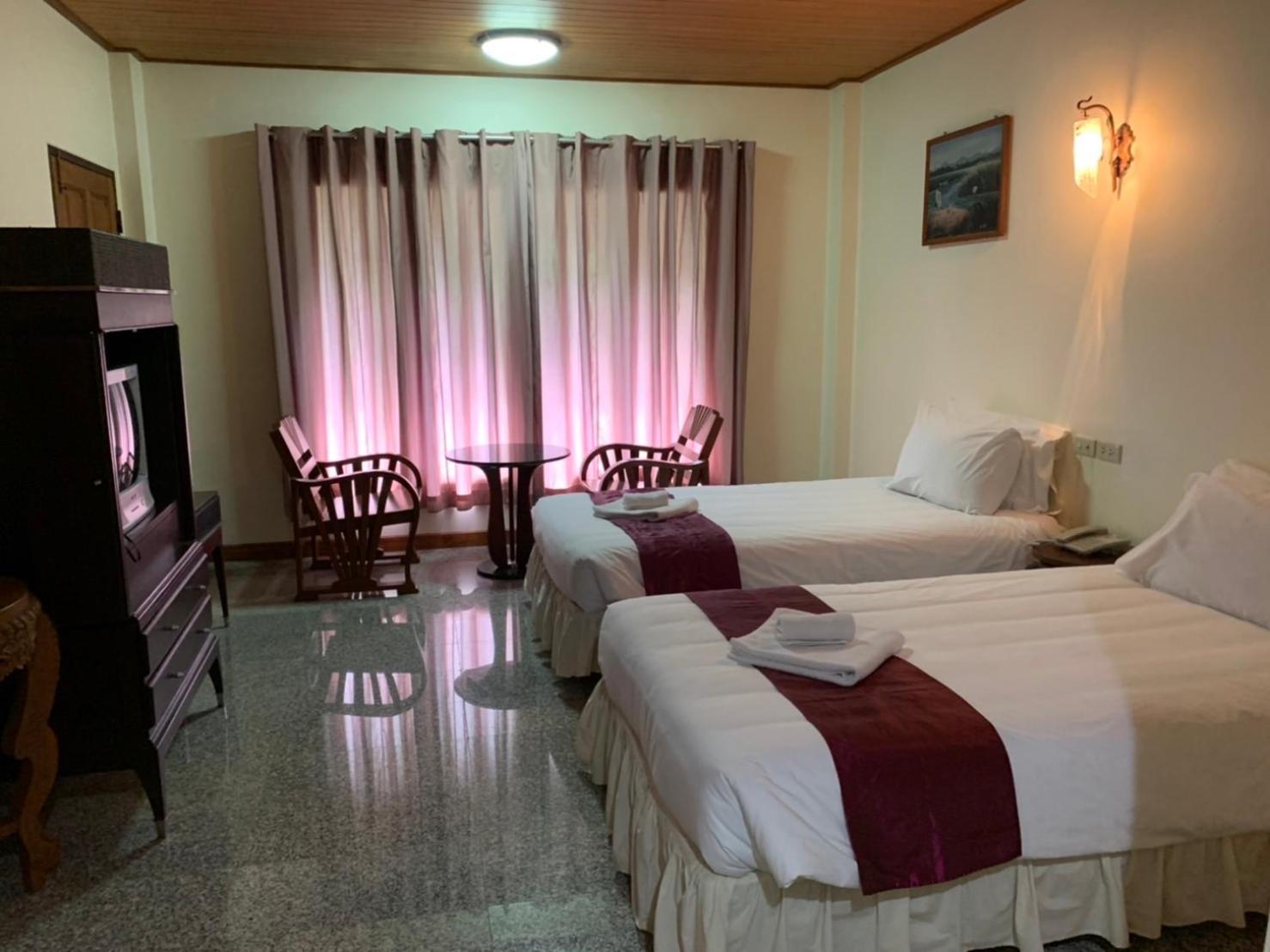 Tak Andaman Resort & Hotel Экстерьер фото